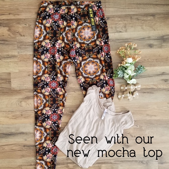 $8 SALE - BROWN MULTI COLORED  PLUS LEGGINGS - Picture 3 of 7